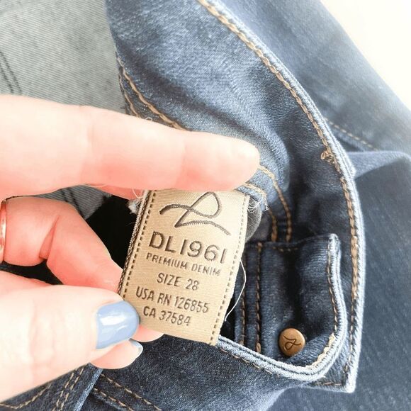DLI961 Womens Denim Jeans Kate Slim Straight Cut Blue Wash Size 28 - Picture 9 of 13